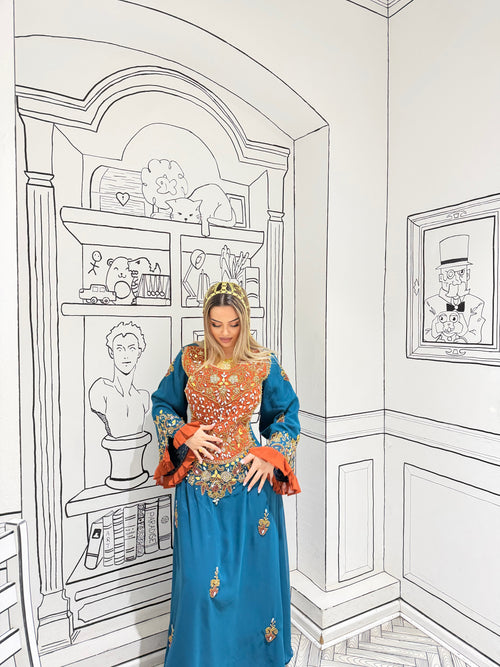 Arabic dress